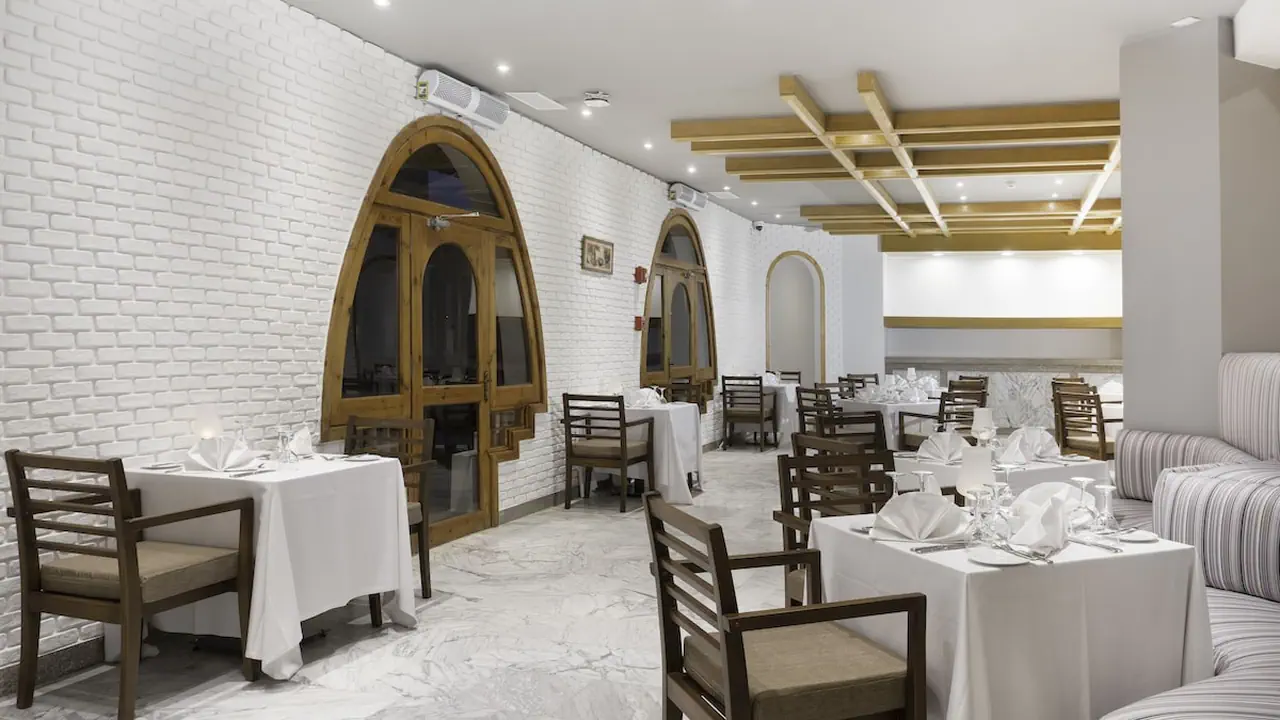 الفندق سفير دهب - دهب